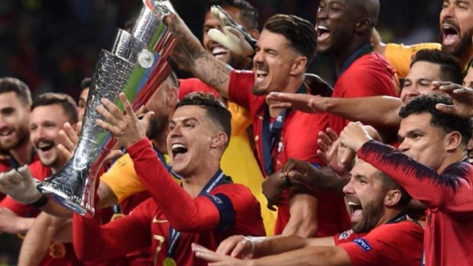 Cristiano Ronaldo menjadi orang pertama berinisiatif mendonasikan 50 persen bonus yang didapat usai membawa timnas Portugal lolos ke Euro 2020