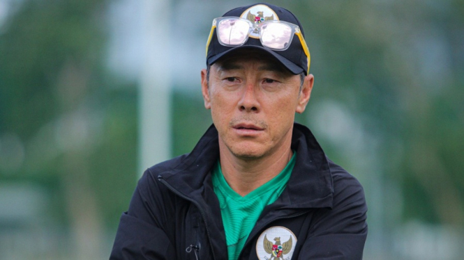 Alami Demam dan Sakit Tenggorokan, Pelatih Shin Tae Yong Positif Covid-19
