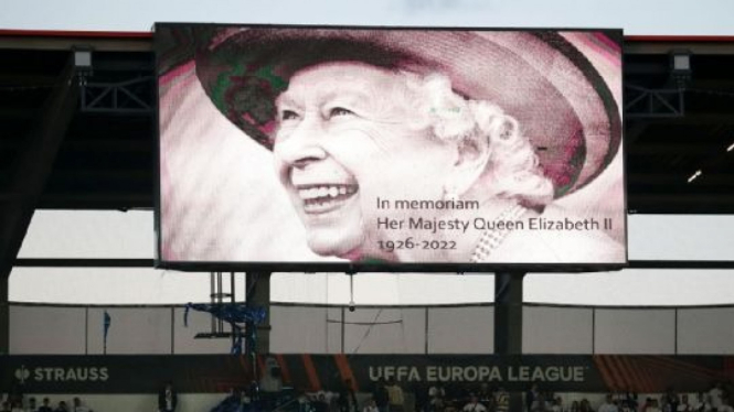 Penghormatan Ratu Elizabeth II pertandingan Liga Europa