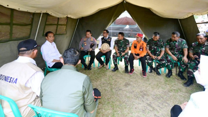 Jokowi Instruksikan Jajarannya Buka Akses Daerah Terisolasi Gempa