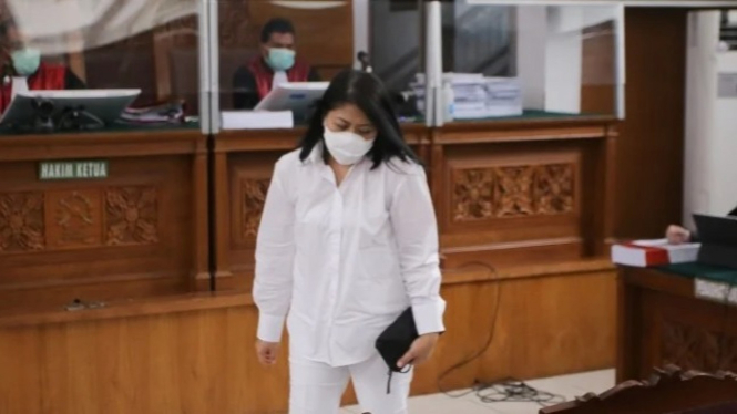 Putri Candrawathi hadir pada sidang pembacaan tuntutan di PN Jaksel.