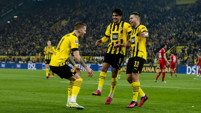 Borussia Dortmund Kepuncak Klasemen Usai Kalahkan FC Koln 6-1