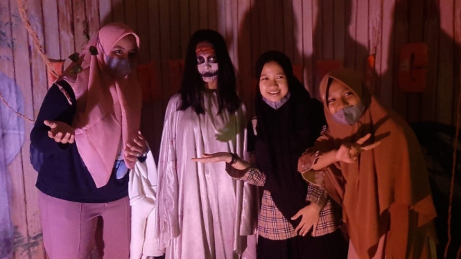wahana rumah hantu (imah jurig) di Technomart Karawang