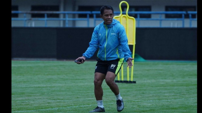 Pelatih Sementara Persib Bandung Budiman