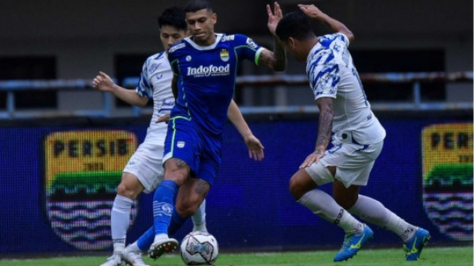 Pemain Persib Bandung, Ciro Alves