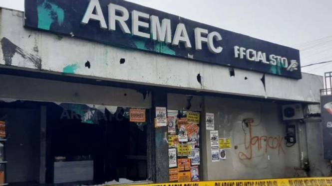 Kantor Arema FC sehabis di demo oleh aremania