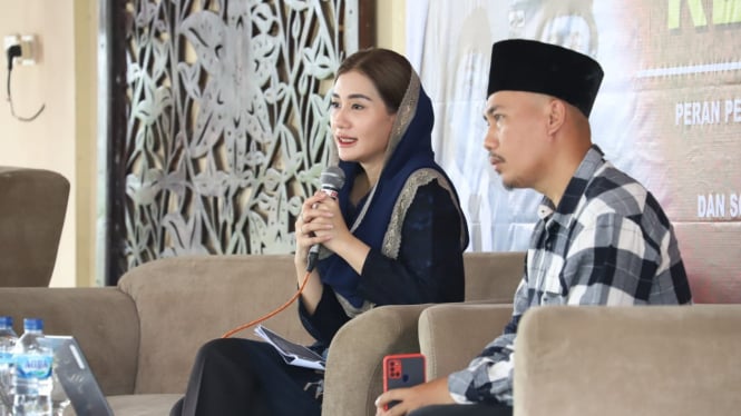 Novita Hardani, istri Bupati Trenggalek M Nur Arifin.