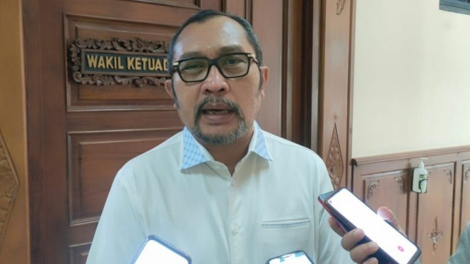 Sahat Tua Simanjuntak, Wakil Ketua DPRD Jawa Timur