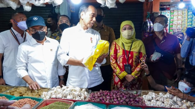 Presiden Joko Widodo kunjungi Pasar Wonokromo Surabaya