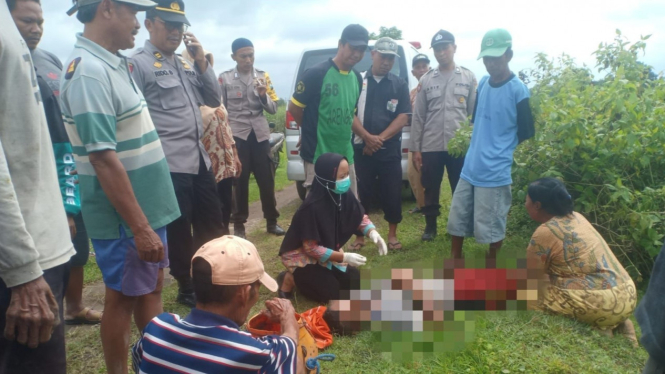 Korban yang tersengat listrik alat penangkap ikan di Jombang