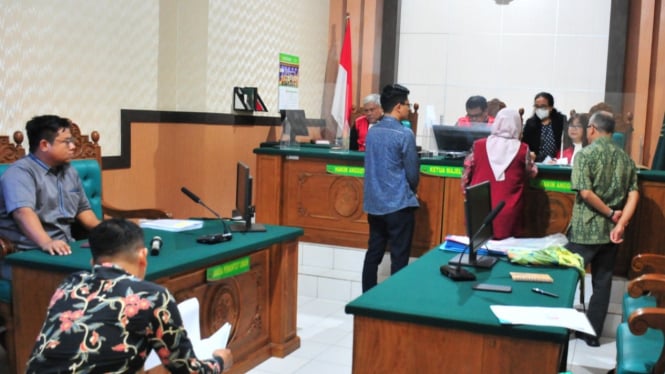 Sidang Kasus Kredit Macet PT HSI di PN Surabaya