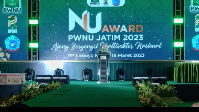 Gubernur Khofifah saat menghadiri NU Jatim Award 2023