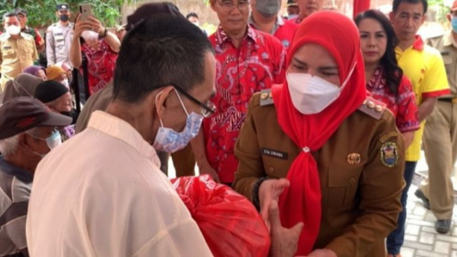 PSMTI Lampung Bersama Pemkot Bandarlampung Bagikan Sembako