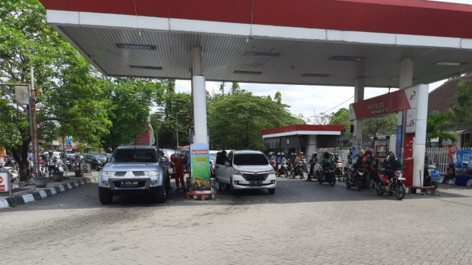 Ini Dia Penyebab Antrean Beberapa SPBU di Kota Malang