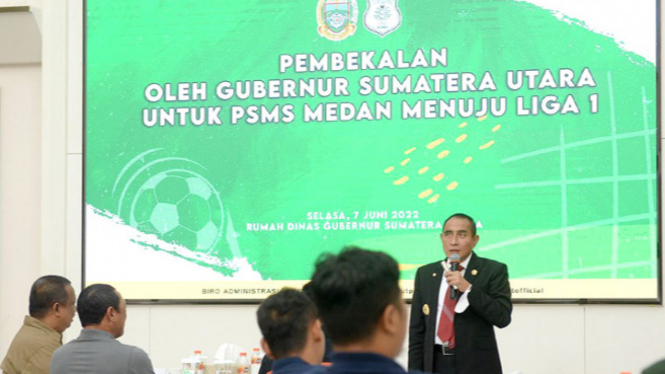 Gubernur Sumut Edy Rahmayadi berikan pembekalan PSMS Medan.