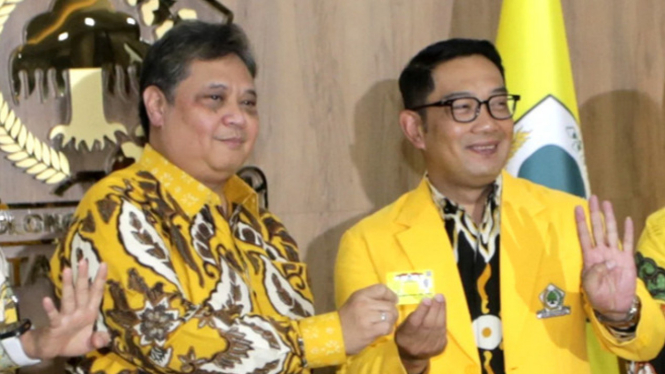 Ketua Umum Partai Gokar Airlangga Hartarto dan Ridwan Kamil.