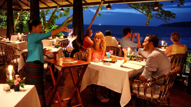 Restoran On The Rock Phuket