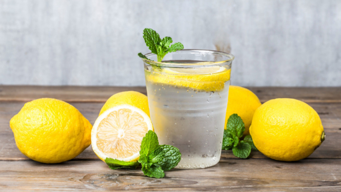 Air Lemon Membantu Kamu Menurunkan Berat Badan