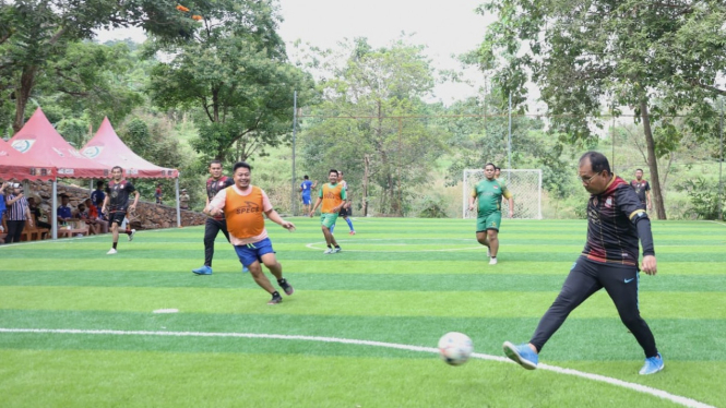 Wali Kota Makassar bermain futsal